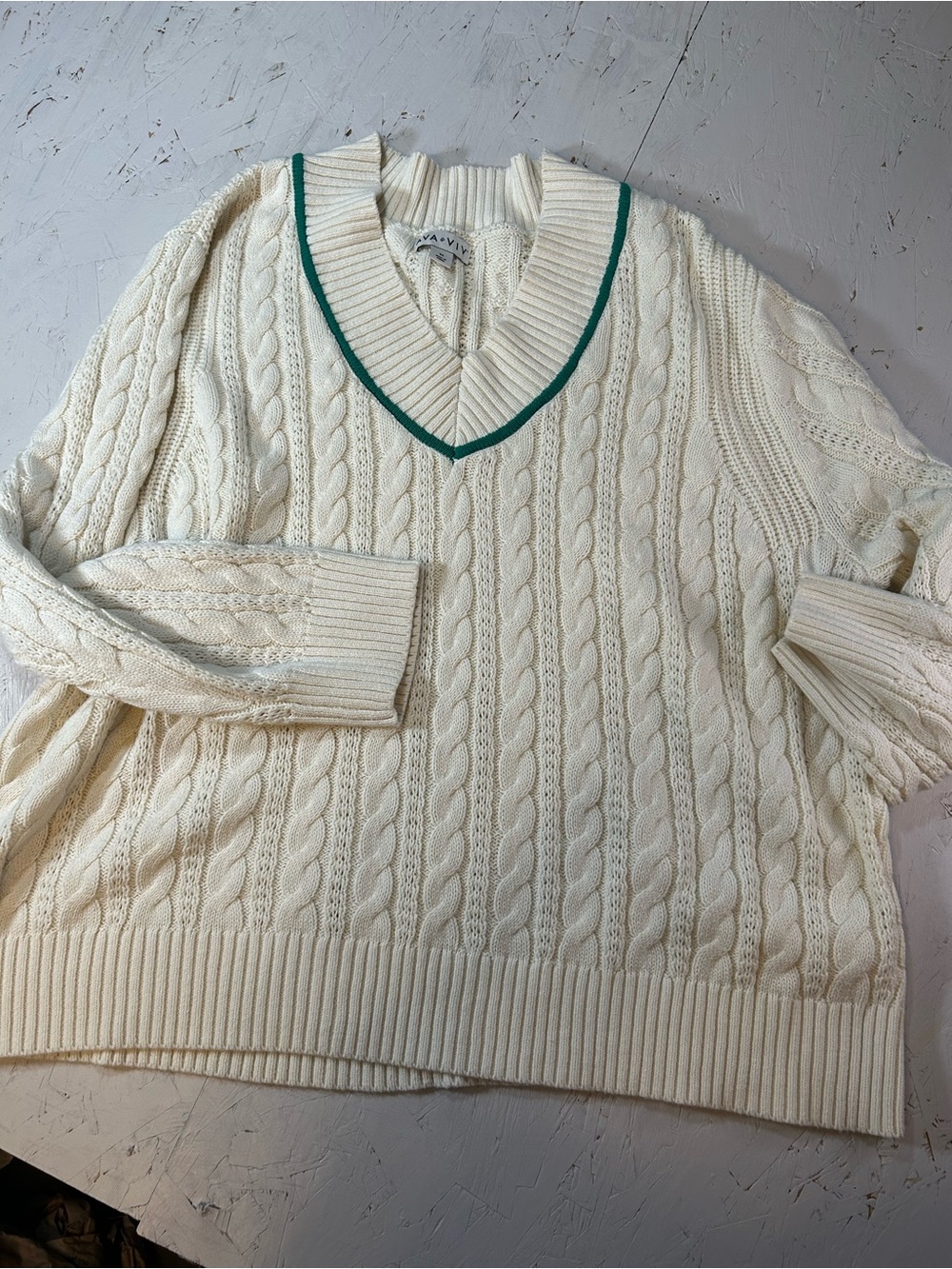 Ava & Viv Cream Cable-Knit V-Neck Sweater with Green Trim